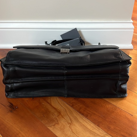 Kenneth Cole Reaction Briefcase - Picture 15 of 17